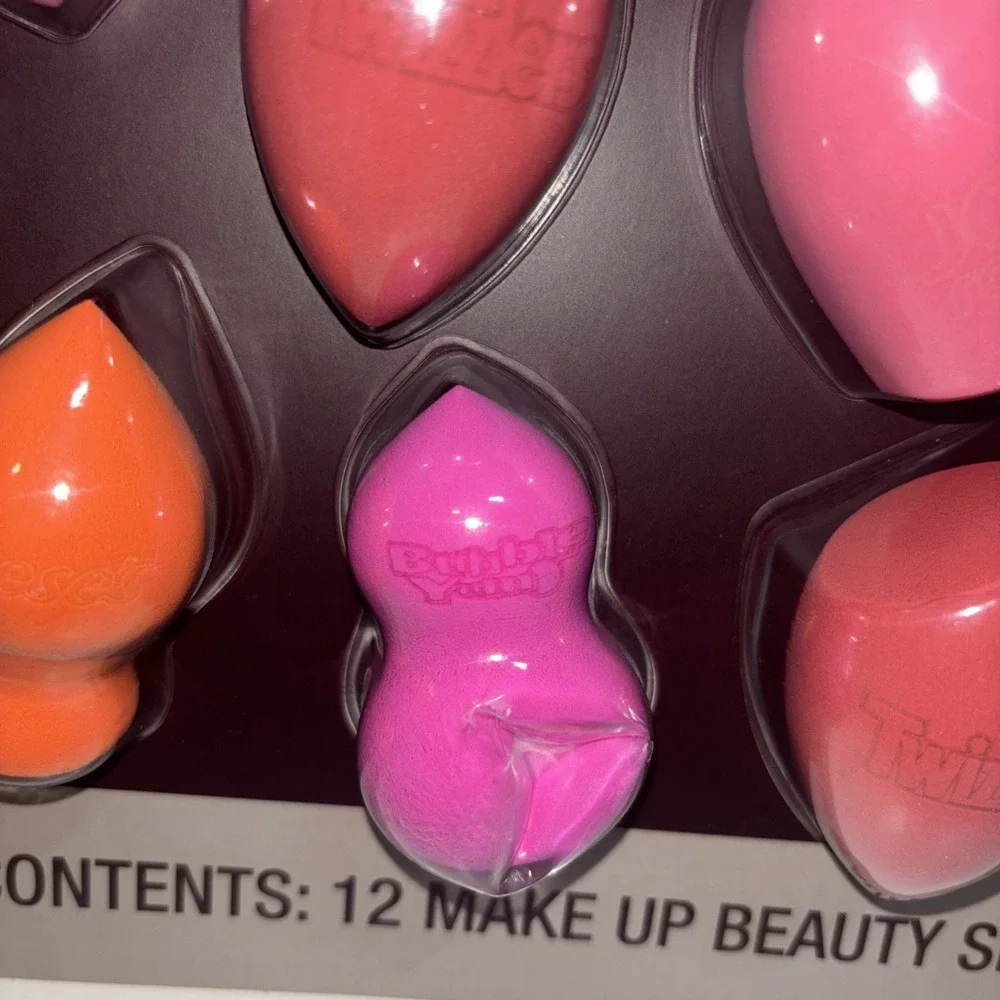 HERSHEY Twizzler Reeses Make‎ Up Beauty Blender Sponges - 12 pc Tween Teen Gift